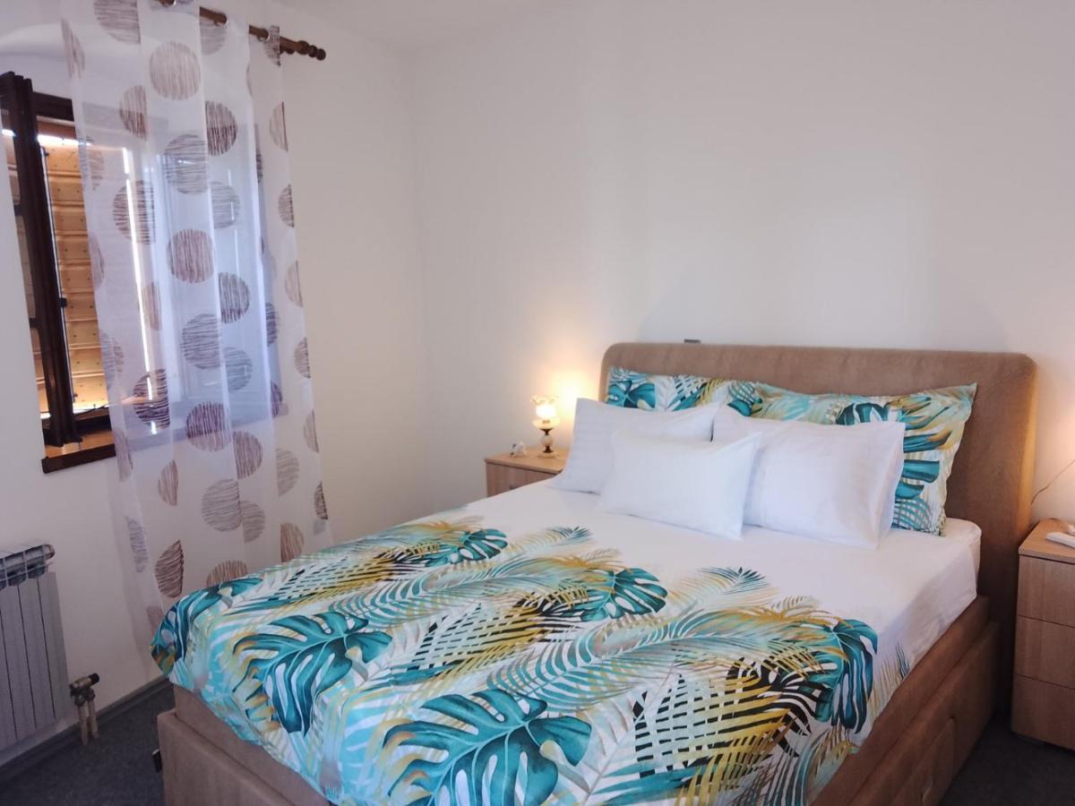 Apartman Plava Riba 希贝尼克 外观 照片