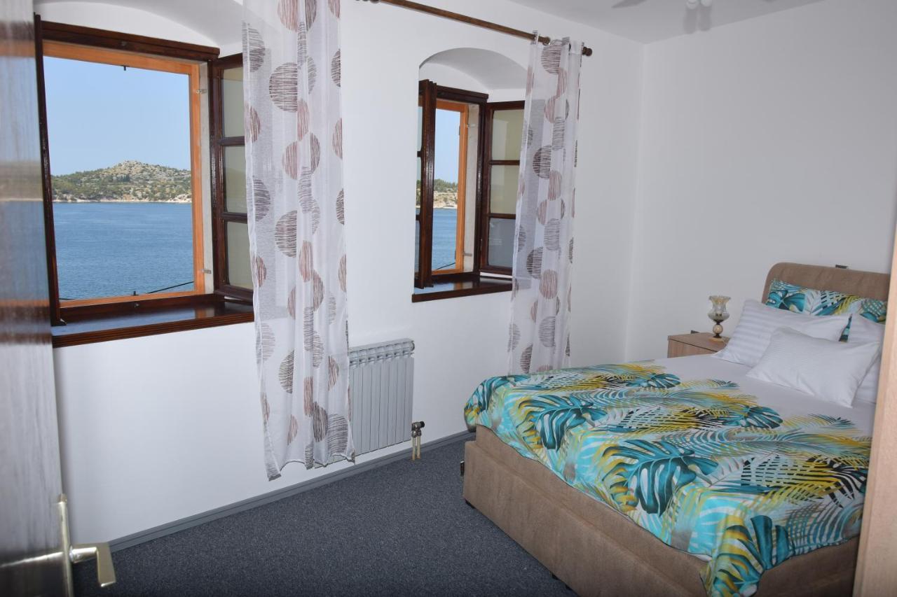 Apartman Plava Riba 希贝尼克 外观 照片